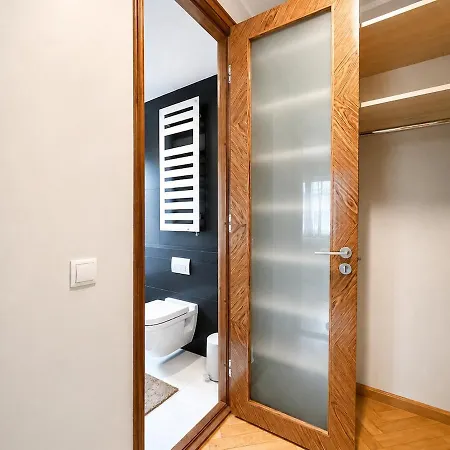 Apartment Luxury 2br With Sauna, Work Station, Center Reval